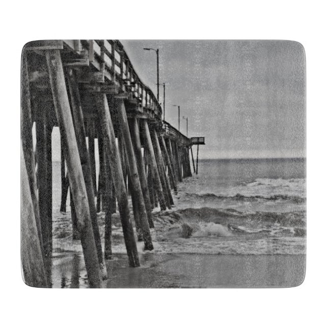 Pier by Shirley Taylor (Framsidan)