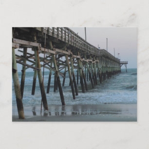 Pier och Vågar = Oak Island, NC Vykort