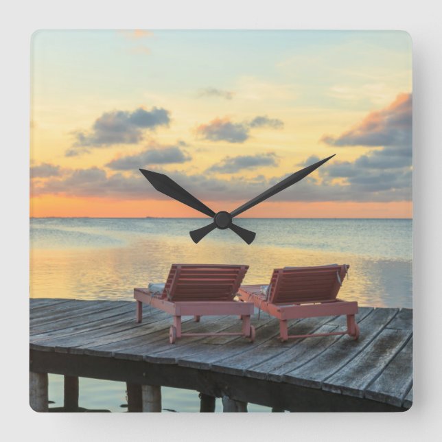 Pier övervakar havet, Belize Fyrkantig Klocka (Framsida)