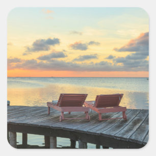 Pier övervakar havet, Belize Fyrkantigt Klistermärke