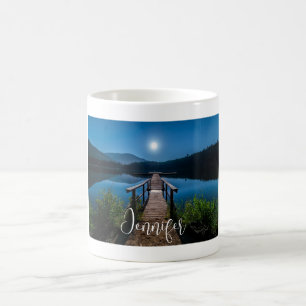 Pier på natten under en hel måndag kaffemugg
