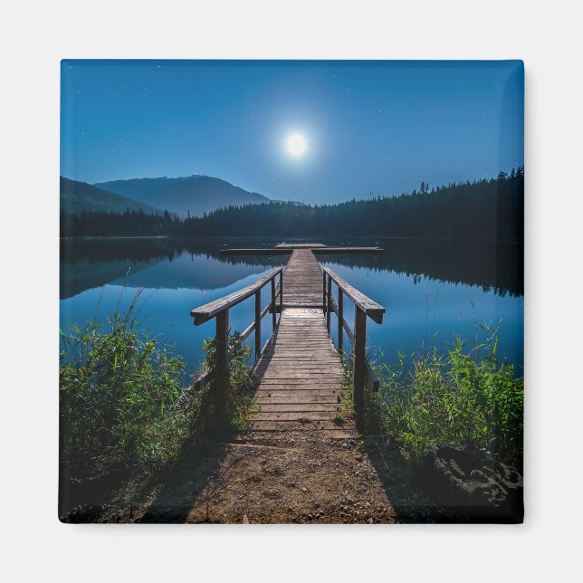 Pier på natten under en hel måndag magnet (Framsidan)