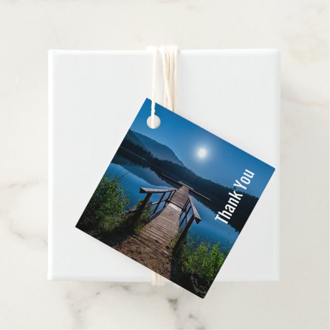 Pier på natten under Full Moon Tack Gåvor Etiketter (På plats)