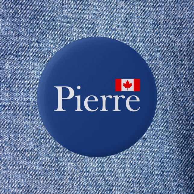 Pierre Poilievre med Officiell Canada Flagga Mörk Knapp (Skapare uppladdad)