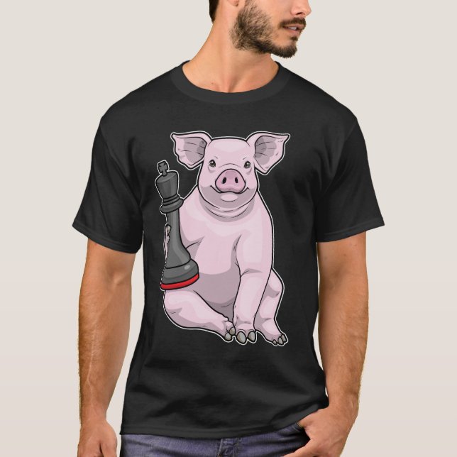 Pig Chess piece King Chess T Shirt (Framsida)