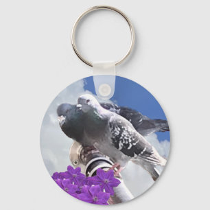 Pigeon Pair och Mauve Flowers Nyckelring