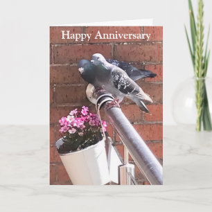 Pigeon-paret och Blommor, redigerbar årsdag Kort