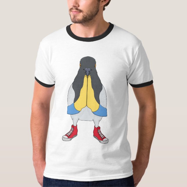 Pigeon with Shoes T Shirt (Framsida)