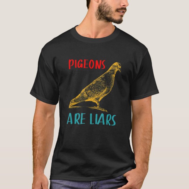Pigeons Are Liars Funny Retro Pigeon T Shirt (Framsida)