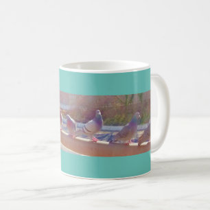 Pigeons in a Row on a Bridge Kaffemugg