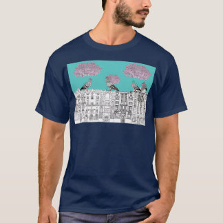 Pigeons on Vrsovice Pigeons on Czech byggnad Pra T Shirt