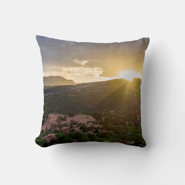 Pikes Peak Sunset Dimma Pillow Kudde (Framsida)
