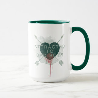 Pil | "Attraherat till Bad Boys" Pierced Heart Mugg