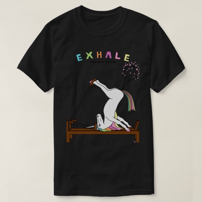 Pilates Unicorn Exhale-disposition T Shirt (Design framsida)