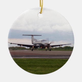Pilatus PC 12 Julgransprydnad Keramik