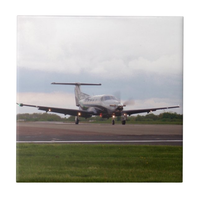 Pilatus PC 12 Kakelplatta (Framsidan)