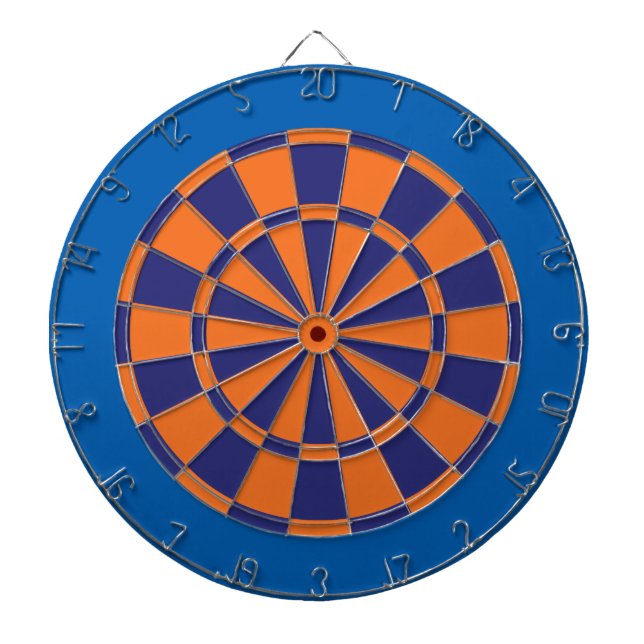 Pilen stiger ombord: Orange, marin och blått Darttavla (Framsidan)