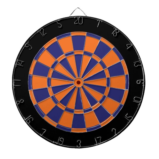 Pilen stiger ombord: Orange, marin och svart Piltavla (Framsidan)