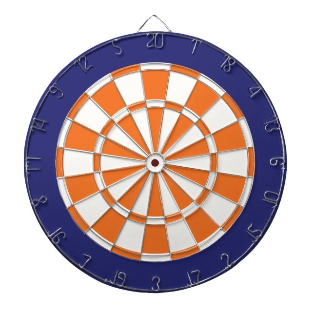 Pilen stiger ombord: Vit, orange och marinblått Darttavla (Framsidan)