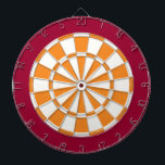 Pilen stiger ombord: Vit, orange och rödbrunt Piltavla<br><div class="desc">Vit,  orangen och den rödbruna färgadpilen stiger ombord modiga däribland 6 mässingspilar</div>