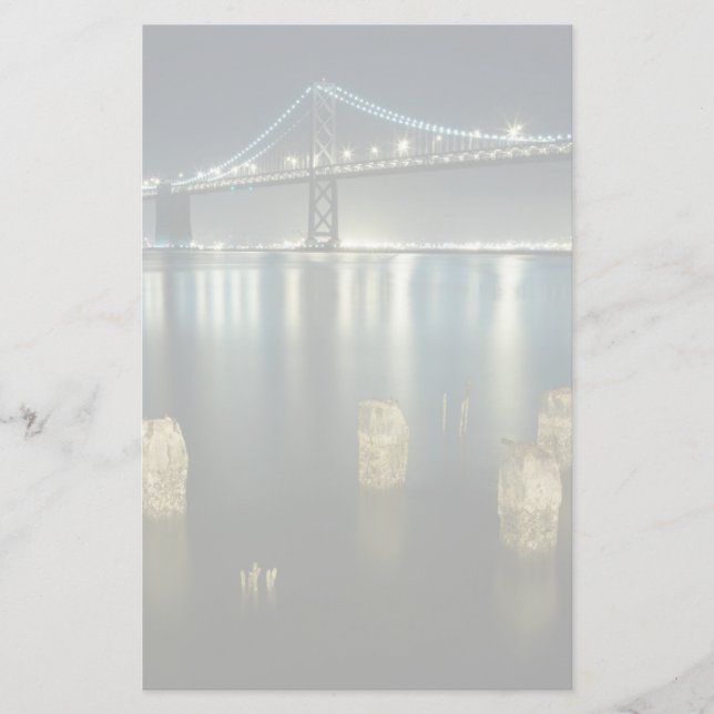 Pilings längs Embarcaderoen, San Francisco Brevpapper (Framsida)