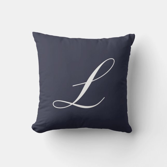 Pillen Brev L marin blå monogram Kudde (Framsida)