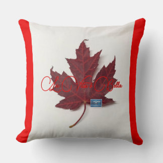 Pillow1-R&W(Maple Löv-Bella-A)RFPMDesigns ©️ 2024 Kudde