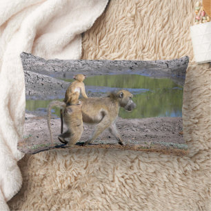 PILLOW, "BABY MONKEY RIDING ON MAMMA MONKEY'S BAK" LUMBARKUDDE