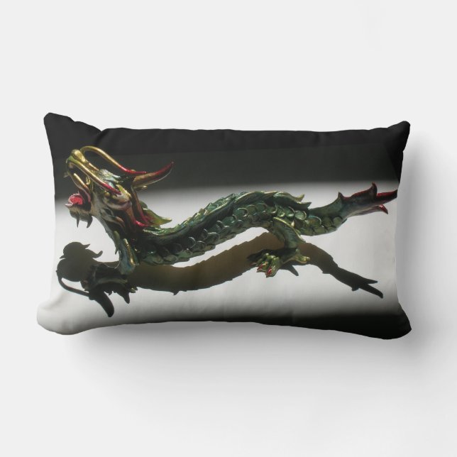 Pillow - Dragon i Spotlight Lumbarkudde (Framsida)