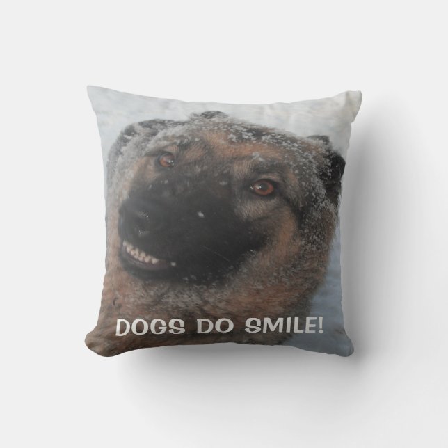Pillow German Shepherd Smiling, Hundar Do Smile Kudde (Framsida)
