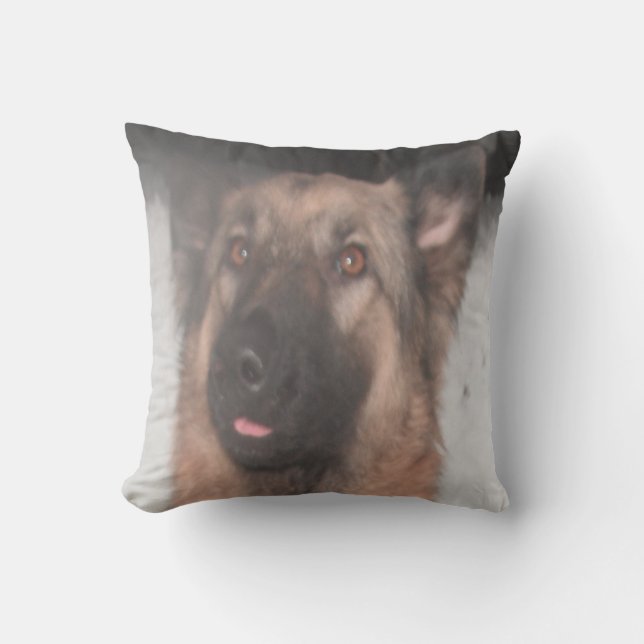 Pillow German Shepherd Sticking Tunga Ut Kudde (Framsida)