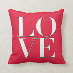Pillow med rött "Kärlek" Kudde