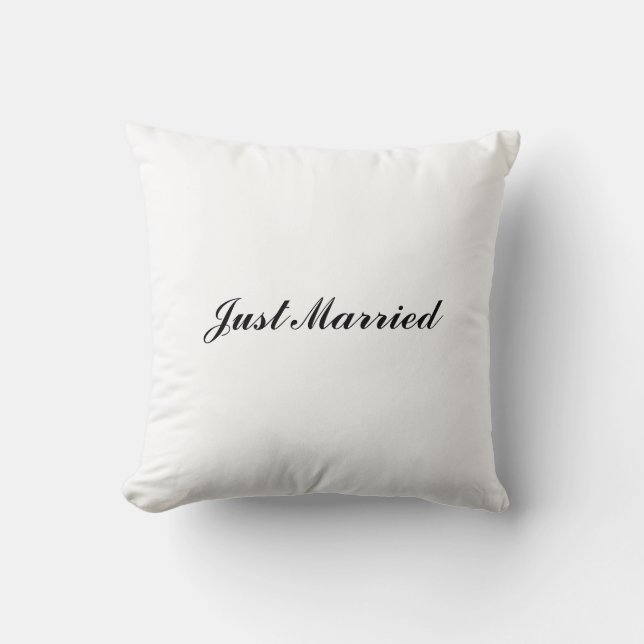 Pillow ’Ny gifta’ Kudde (Framsida)