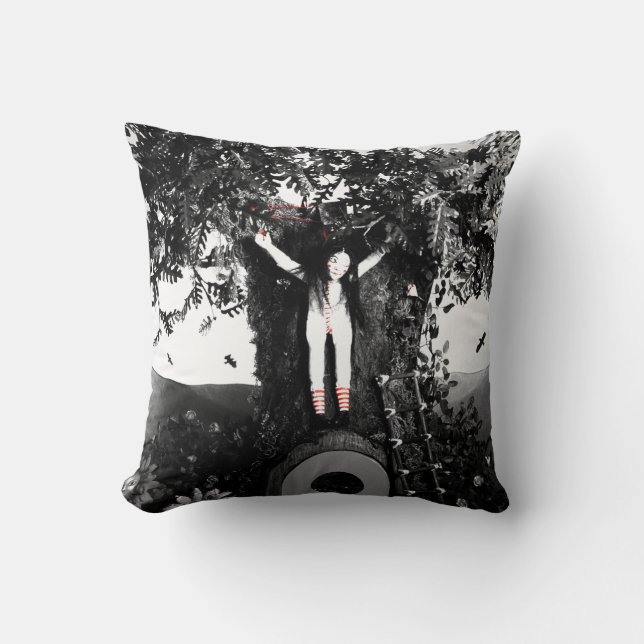 Pillow och Red String Doll Pillow Kudde (Framsida)