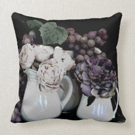 Pillow - Tapestry, Graphics and Flowers Kudde