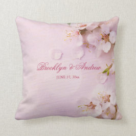 Pillows i Monogrammed Cherry Blommar Elegant bröll Kudde