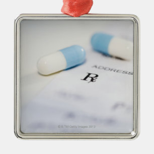 Pills på skriftligt recept julgransprydnad metall