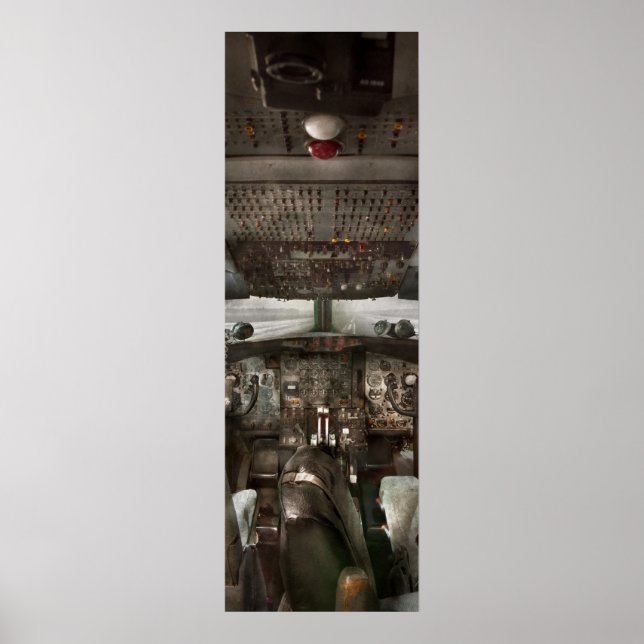 Pilot - Cockpit - Vi behöver en pilot eller två Poster (Framsidan)