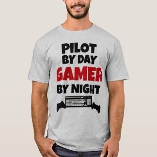 Pilot efter dagspelare per natt tee shirt
