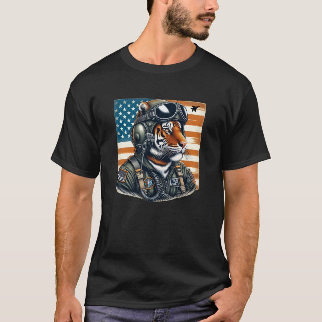 Pilot för tigerbekämpning t shirt (Framsida)