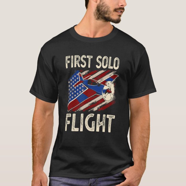 Pilotflyg för första Solo-flygplanet Flygplan T Shirt (Framsida)