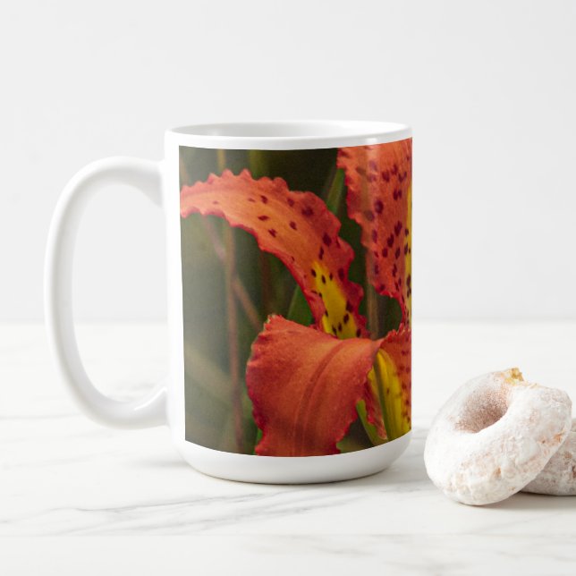 "Pine Lily" Kaffe Mugg (Med munk)