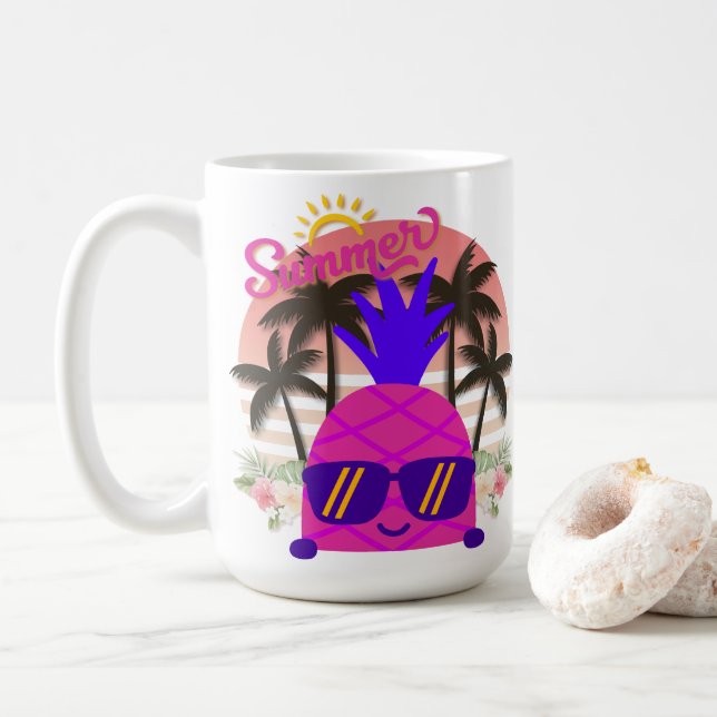 Pineapple Enjoying the Summer Kaffemugg (Med munk)
