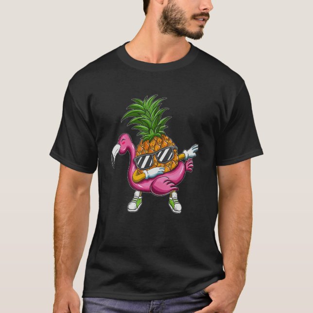 Pineapple Flamingo Floating Beach Holiday Holiday  T Shirt (Framsida)