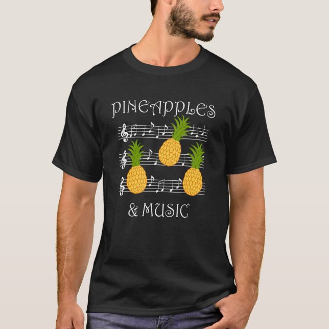 Pineapples and Music Clef Musician Teacher Fruits T Shirt (Framsida)