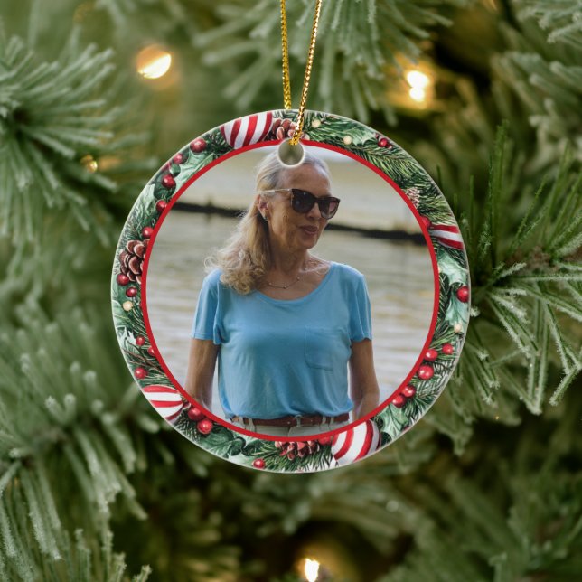 Pinecone and Peppermint Wreath ANY Photo Julgransprydnad Keramik (Träd)