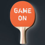 Ping Pong Paddle Pingisracket<br><div class="desc">Ping pong-paddel visas i orange med text: Game On. Anpassa det här objektet eller köp som det är.</div>