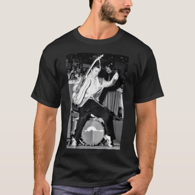 Pingviner marscherar över isiga snöfält t shirt (Framsida)