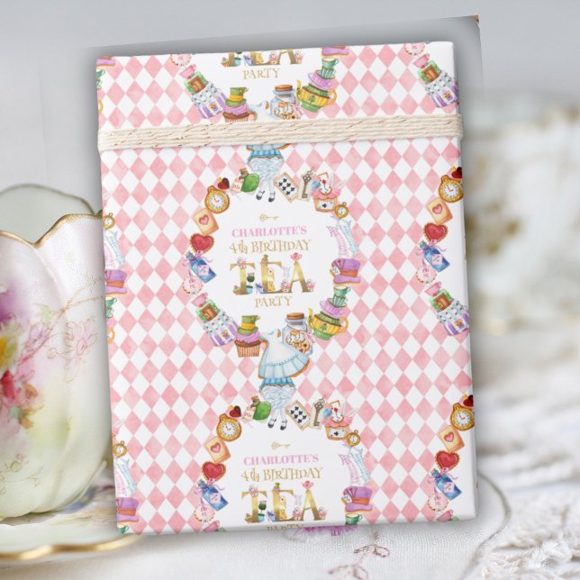 Pink Alice in Wonderland 4th Birthday   Presentpapper (Skapare uppladdad)