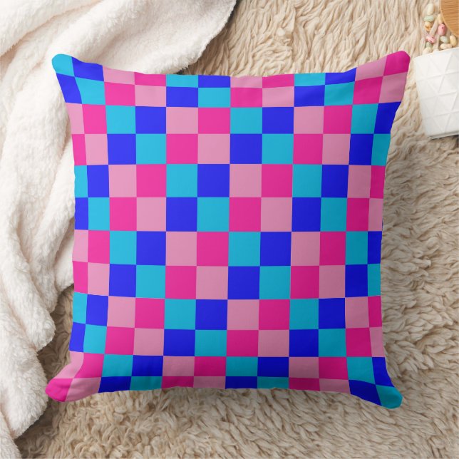 Pink and Blue Checkered Print Kudde (Filt)